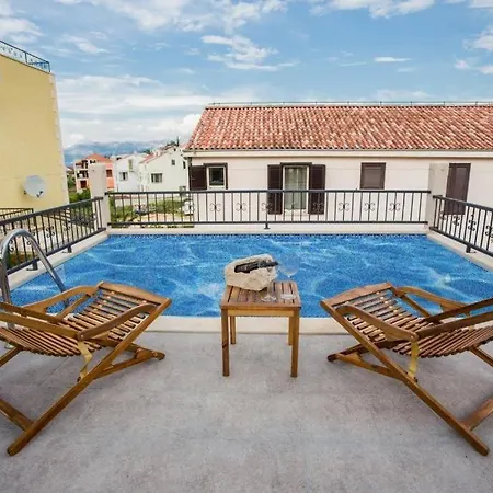 Villa Suzy Lux
