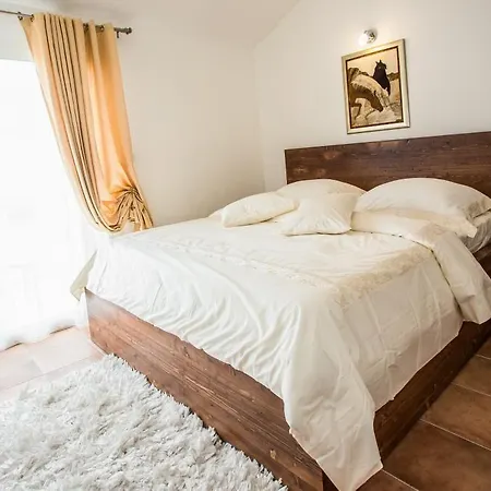 Villa Suzy Lux Вилла Сутиван