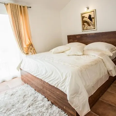 Villa Suzy Lux Vila *